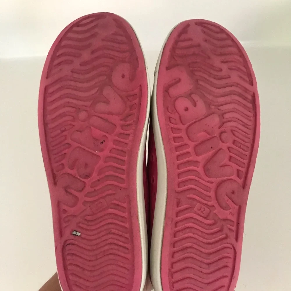 Native Pink Water Shoes Size 2